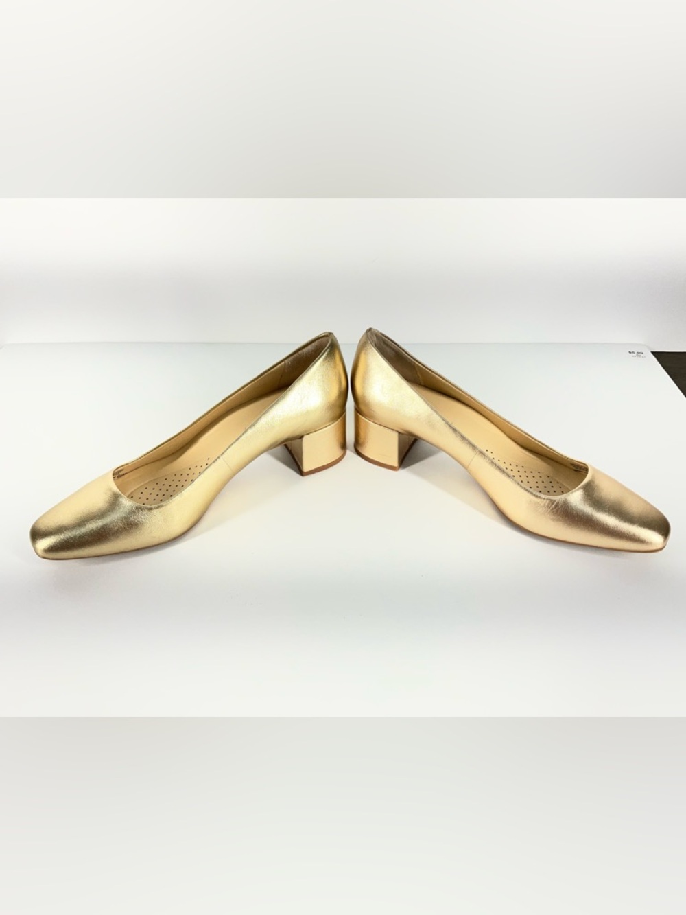 Alex Marie Phoebe Soft‎ Gold Block Heel Pumps Women’s Size 8.5 - Picture 12 of 16